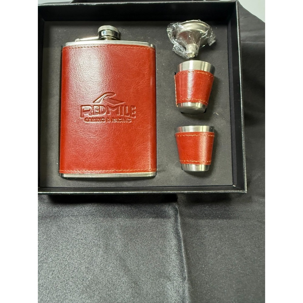 Red Mile Gaming & Racing Flask Gift Set Leather Wrapped Stainless Steel